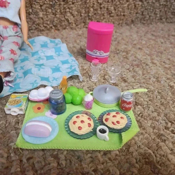 Barbie set - Picture 4 of 5